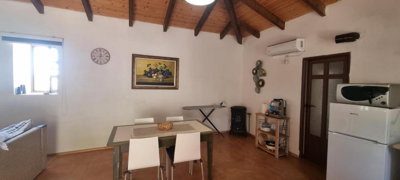 Olive Old Holiday home Qeparo